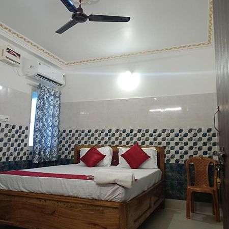 Hotel Trupti Residency Puri Esterno foto