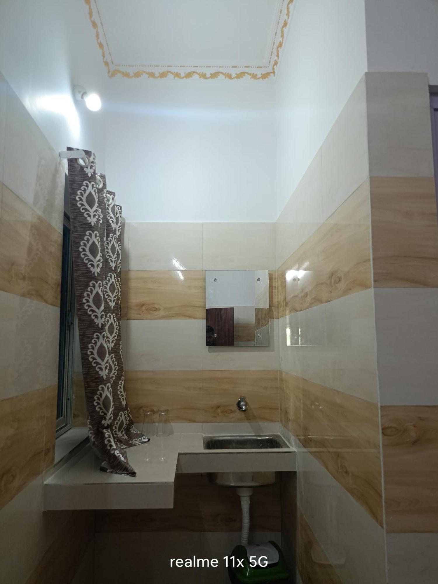 Hotel Trupti Residency Puri Esterno foto
